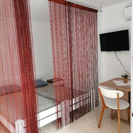 Endy * Ploce (Dubrovnik-Neretva)