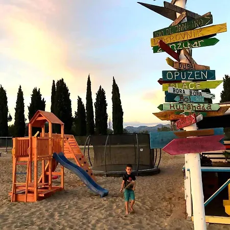 Endy * Ploce (Dubrovnik-Neretva)